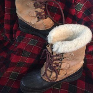 Sorel Caribou Women's Boot -Size 9